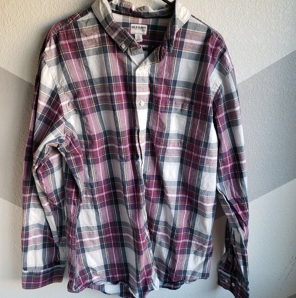 Old Navy slim fit plaid long sleeve shirt